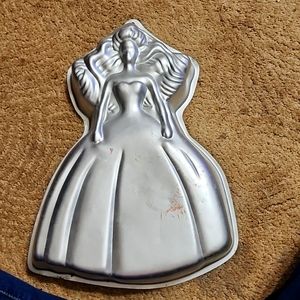 Wilton Mattel Barbie cake pan 1992 2105 2551